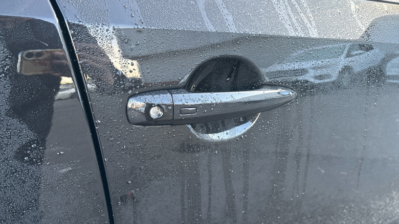 Nissan Qashqai 1.3 DiG-T MH Acenta Premium 5dr Petrol Hatchback